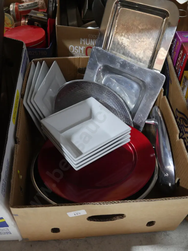 Serving dishes, white plates etc Image 1++