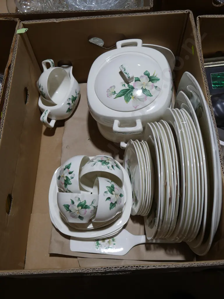 Dinner set etc Image 1++