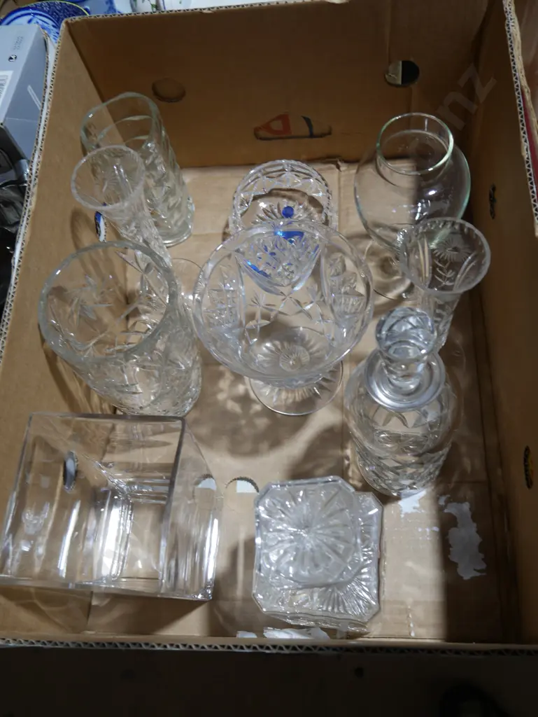 Crystal decanters, vases etc Image 1++