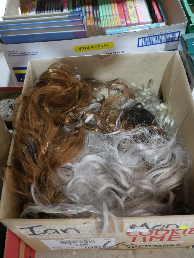 Box of wigs Image 1++