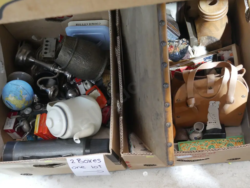 Two boxes of sundries Image 1++