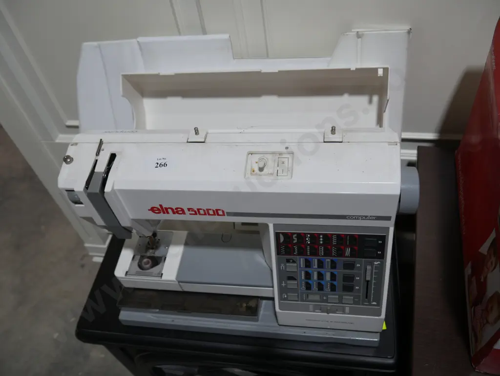 Elna sewing machine Image 1++