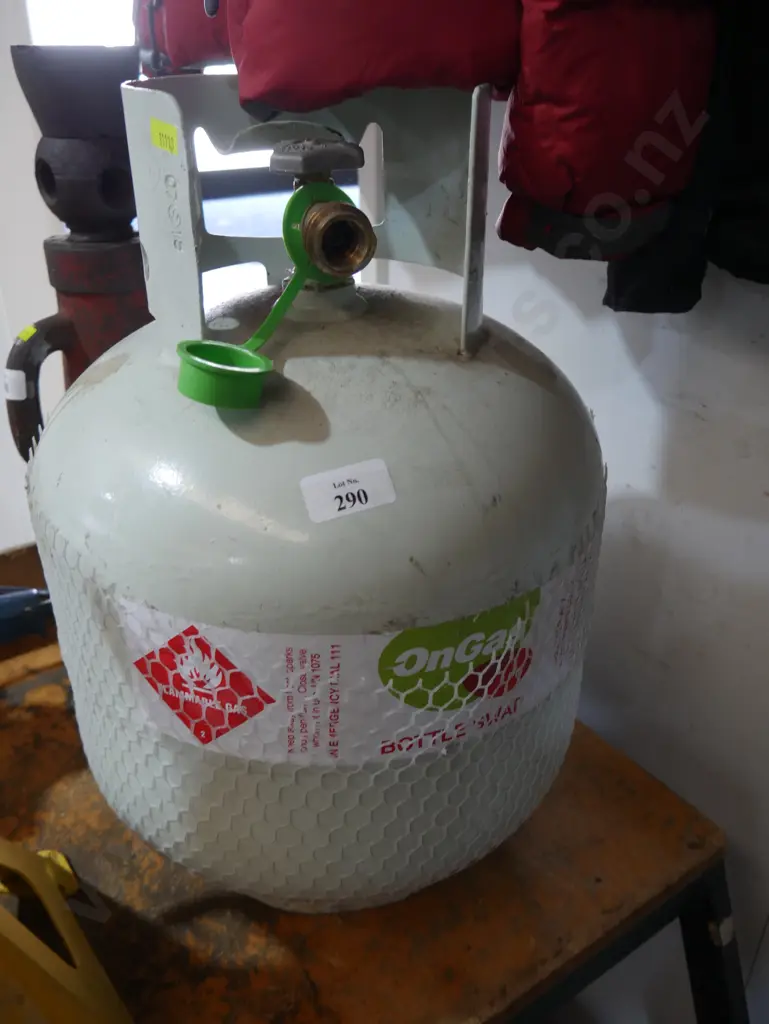 Gas bottle Image 1++