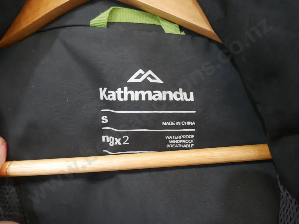 Small Kathmandu jacket Image 1++