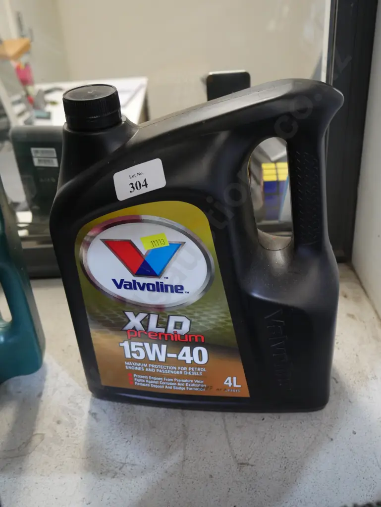 Two bottles of oil Image 1++