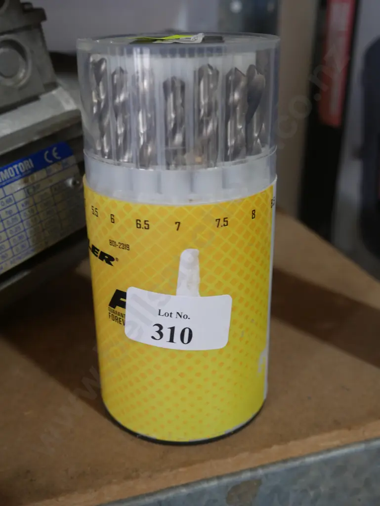 Drill bit set Image 1++