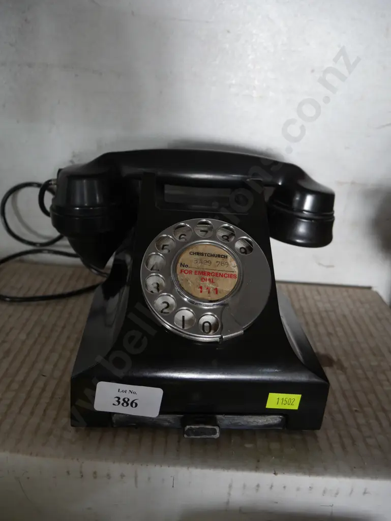 Vintage phone Image 1++