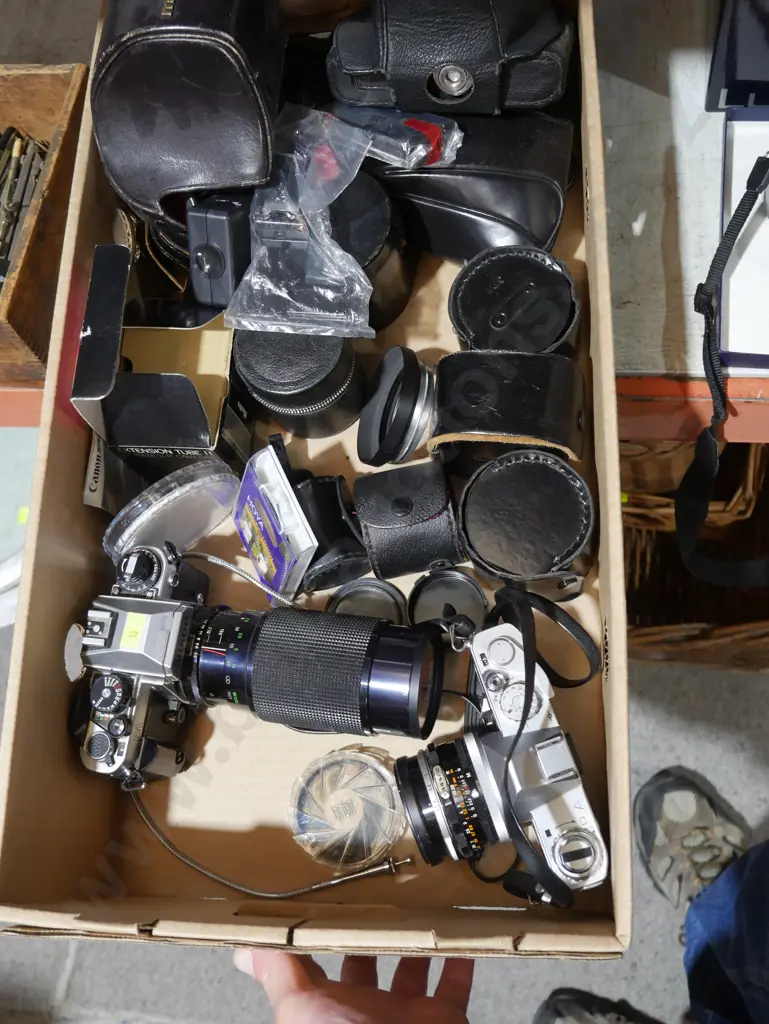 Assorted cameras etc Image 1++