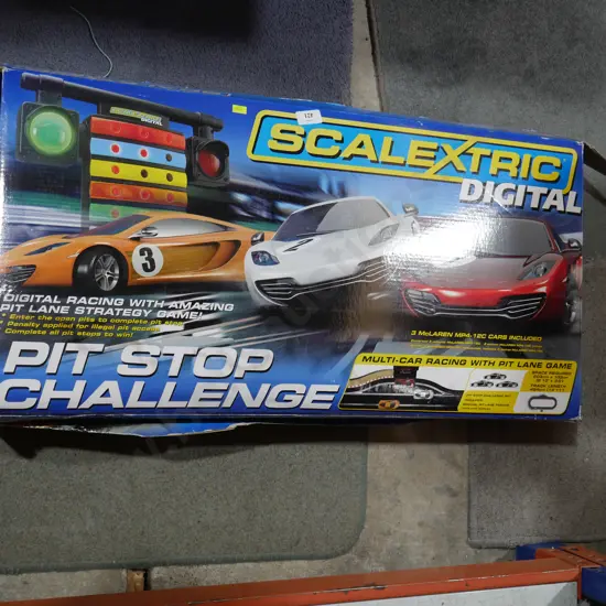 Scalextrics slot car set