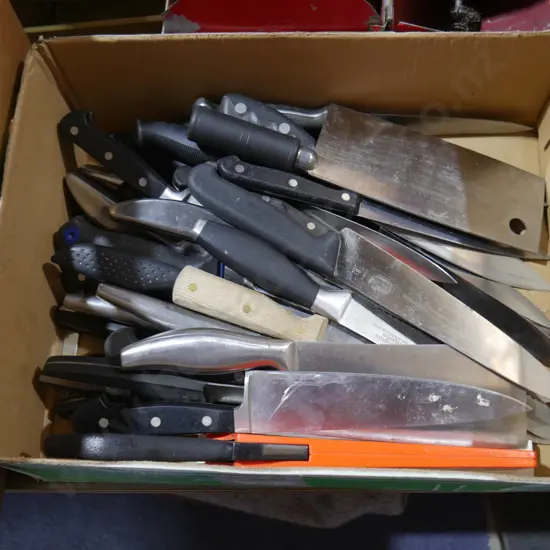 Assorted knives