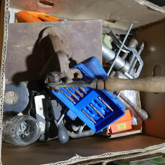 Assorted workshop sundries