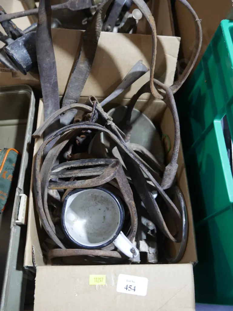 Horse stirrups etc Image 1++