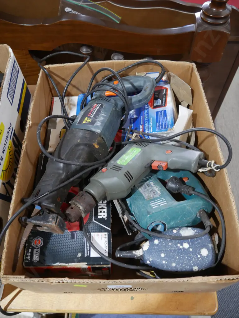 Assorted electric tools etc Image 1++