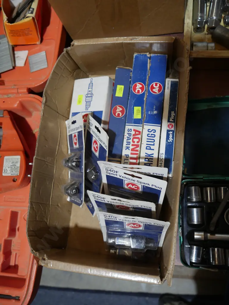 Spark plugs Image 1++