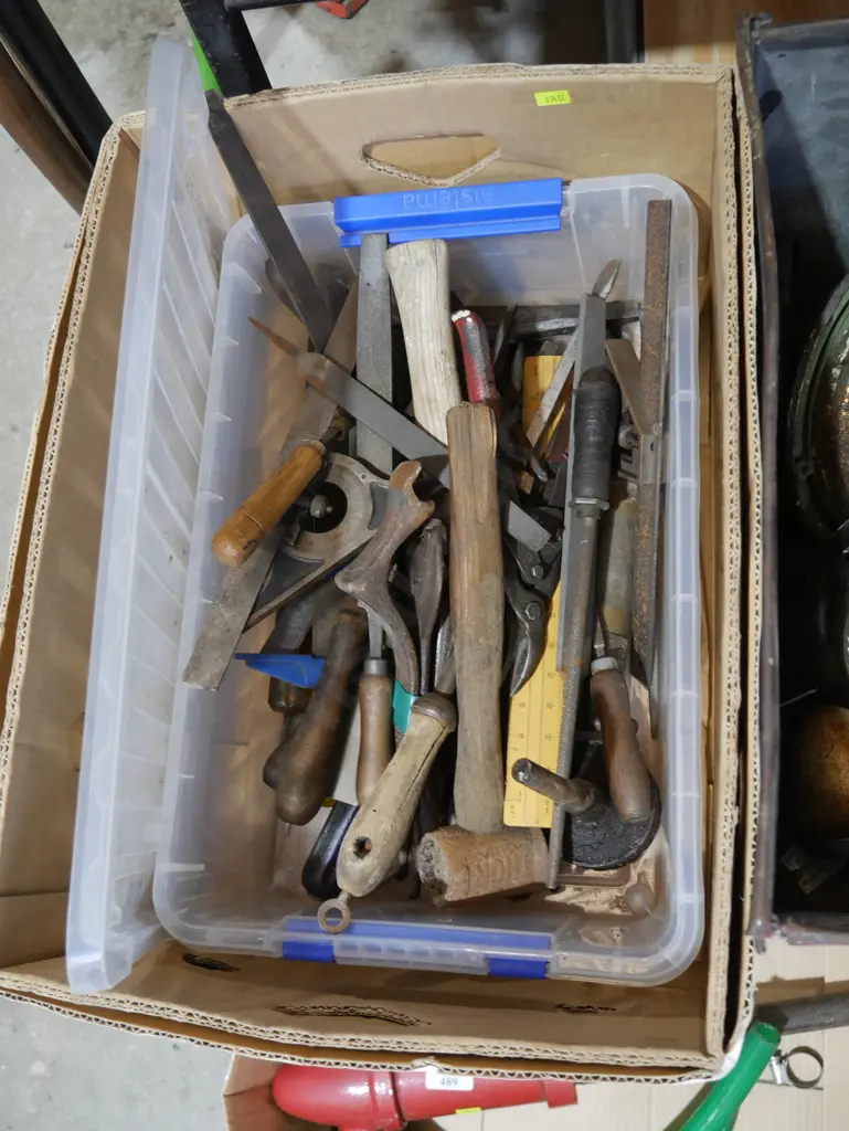 Assorted tools Image 1++