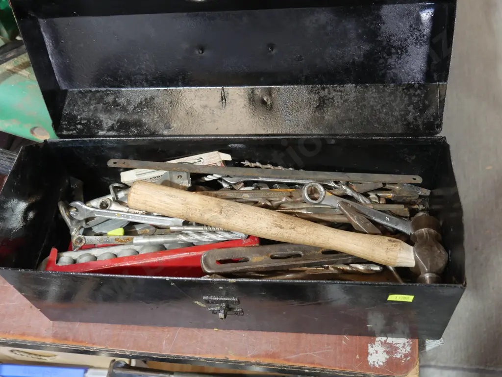 Toolbox and contents Image 1++