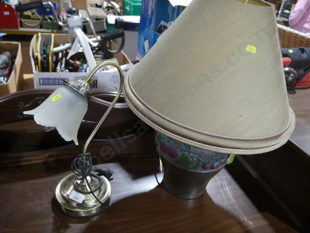 2 table lamps Image 1++