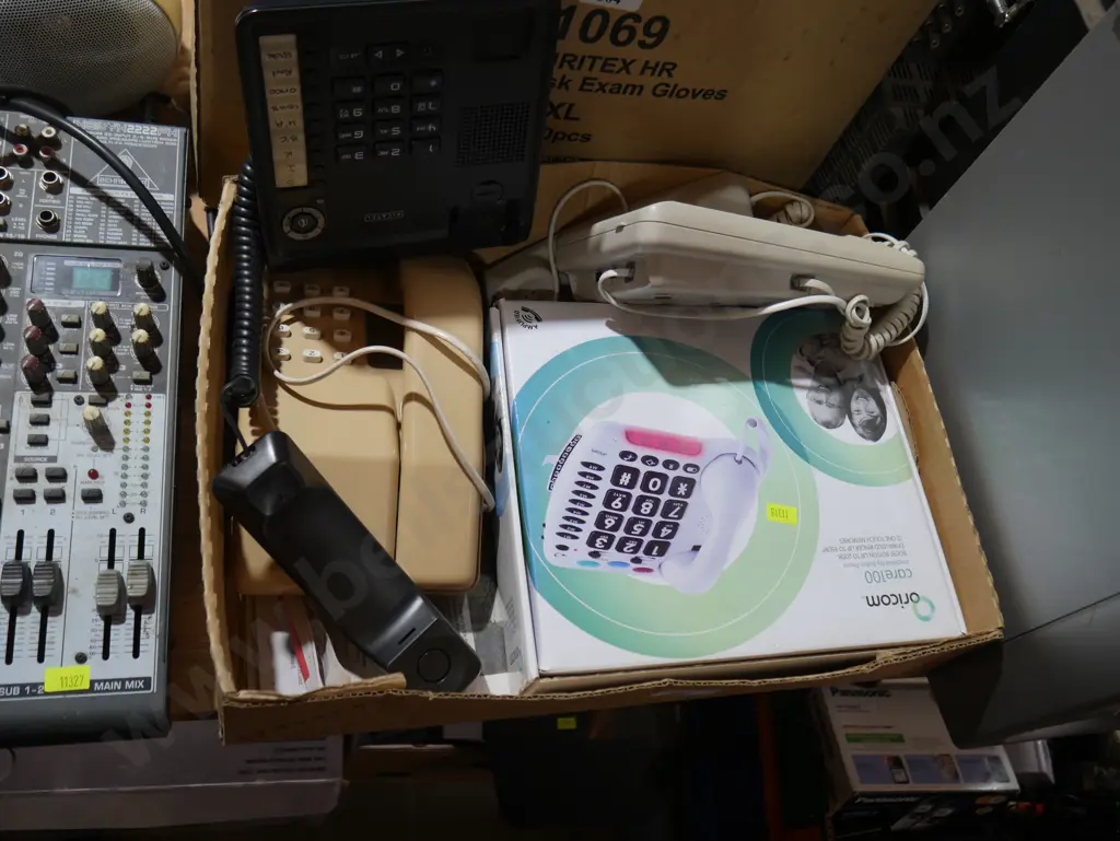 Telephone's Image 1++