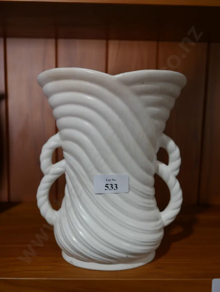 Sylvac vase Image 1++