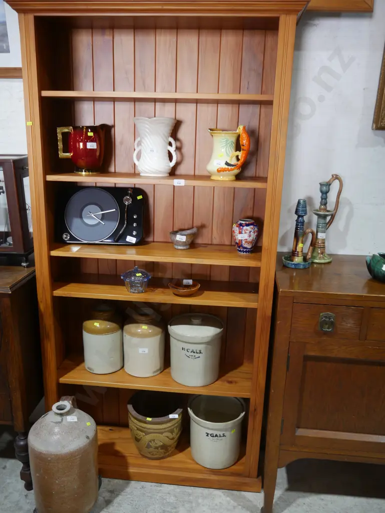 Solid wood bookcase Image 1++