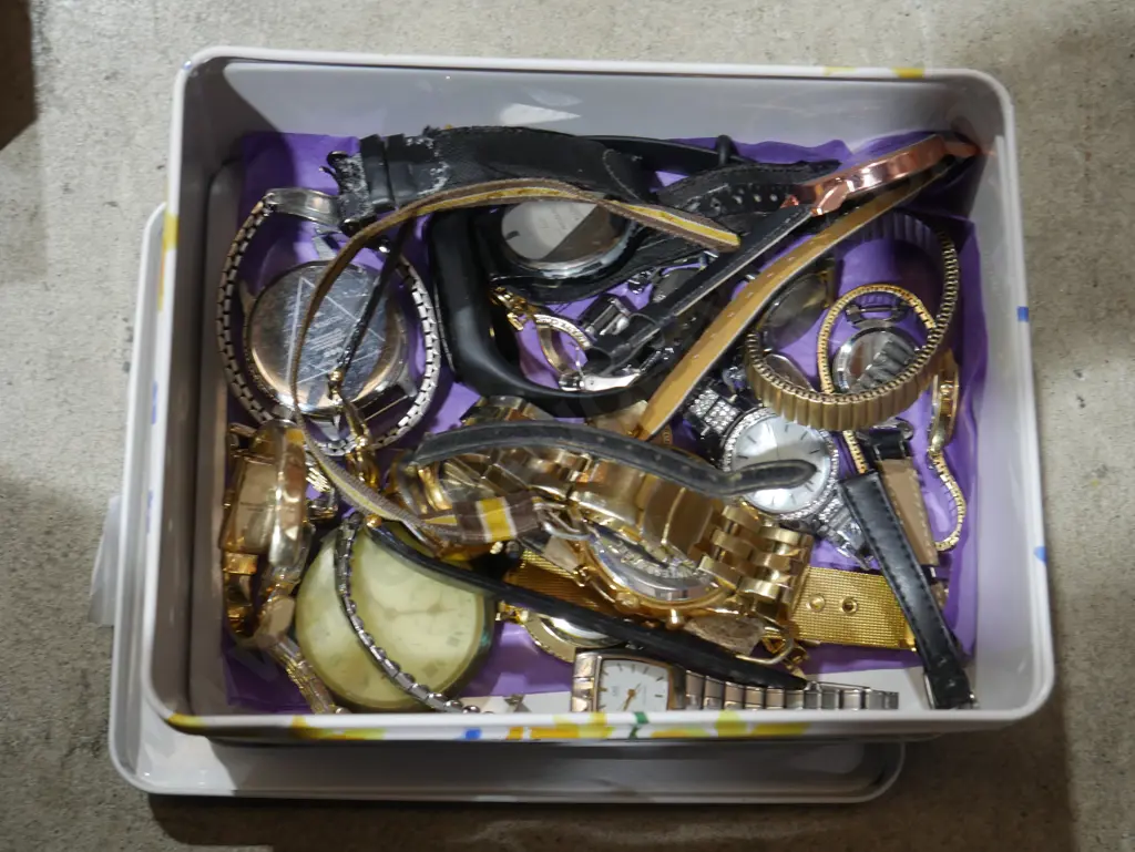 Wrist watches Image 1++