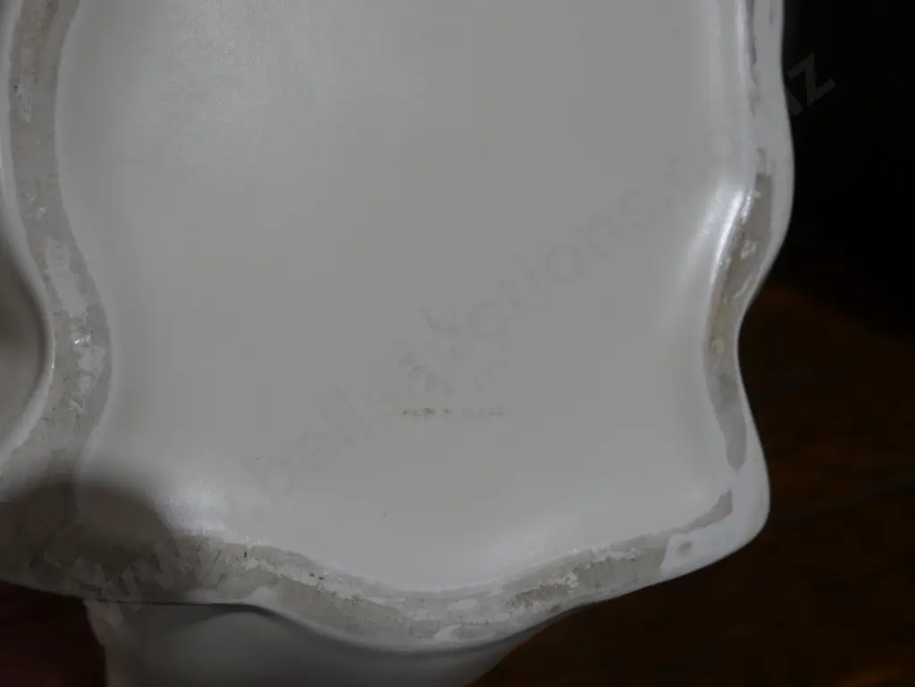 Large Crown Lynn Swan Image 1++