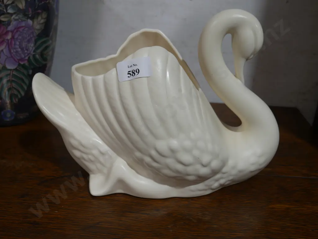 Large Crown Lynn Swan Image 1++