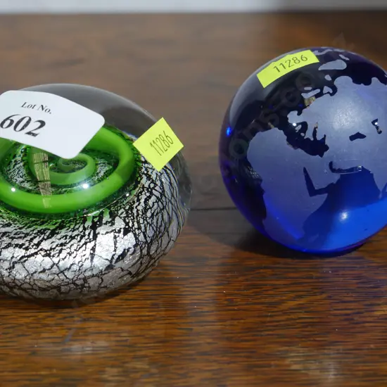 2 glass paperweights
