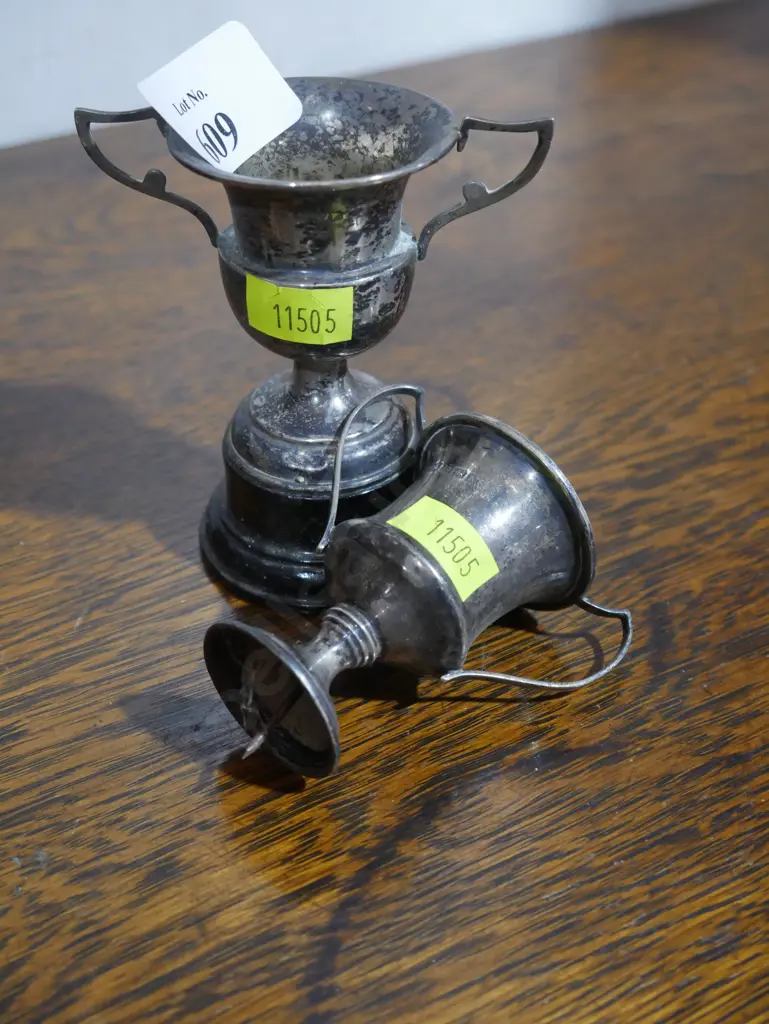 2 Sterling silver trophy cups, 1 missing base Image 1++