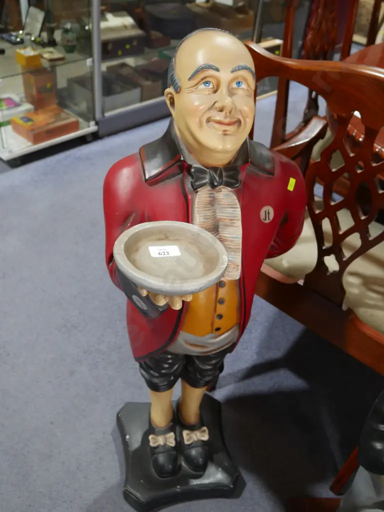 Butler ornament Image 1++