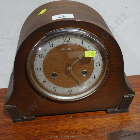 Mantle clock