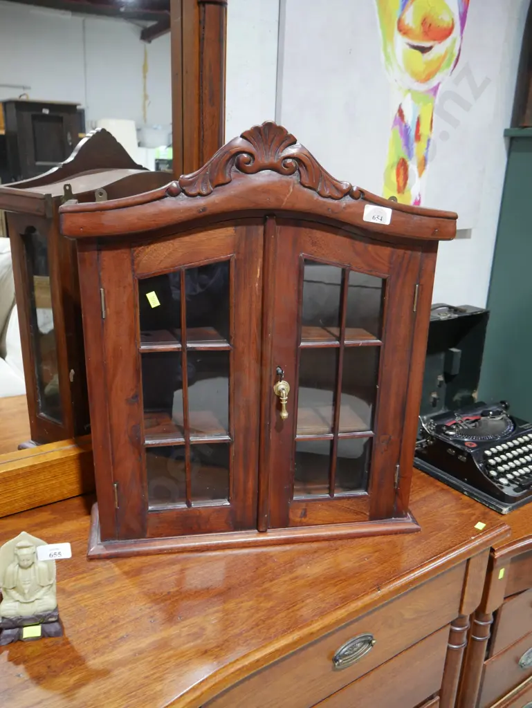 Wall display case Image 1++