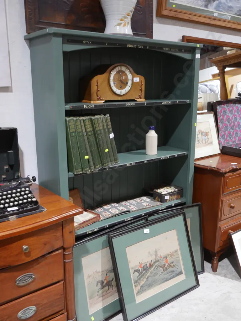 Green bookcase Image 1++