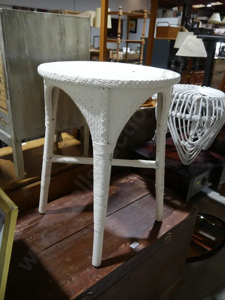 Occasional table Image 1++