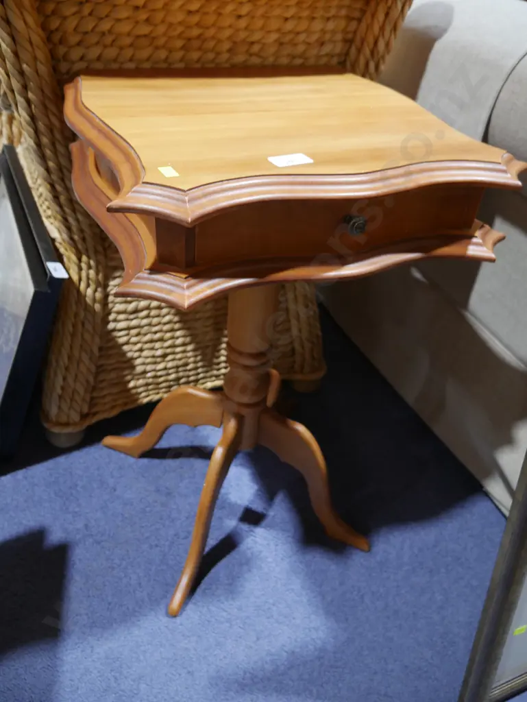 Occasional table Image 1++