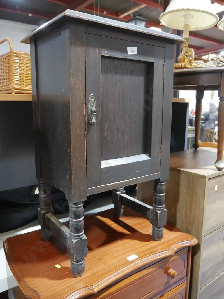 Bedside cabinet and chamber pot Image 1++