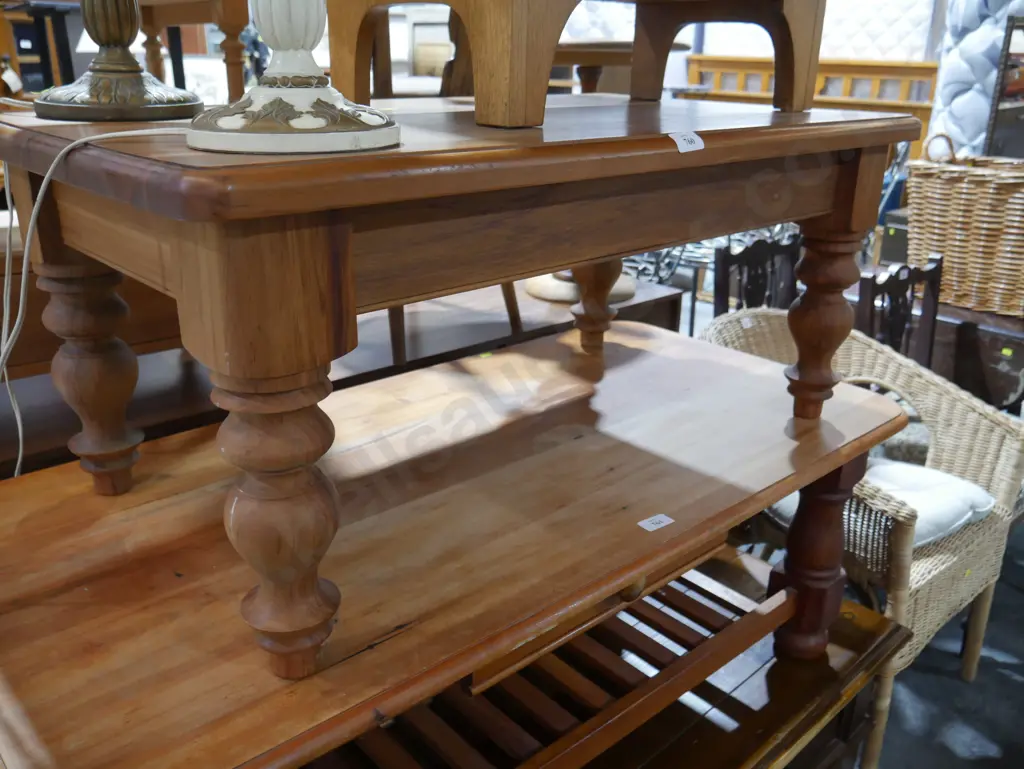 Solid wood coffee table Image 1++