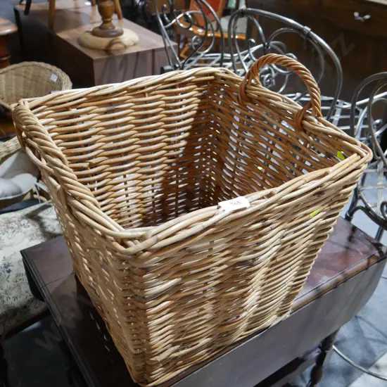 Square basket