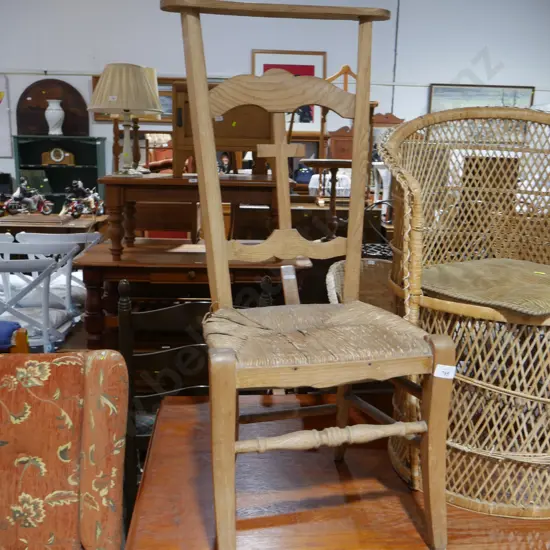 Seagrass religious chair