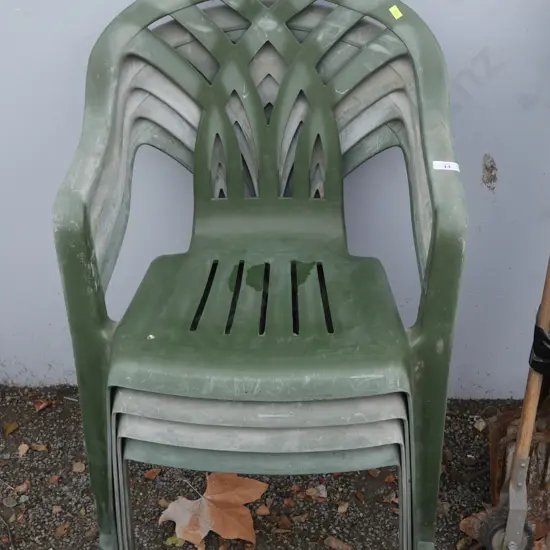 4 plastic outdoor chairs