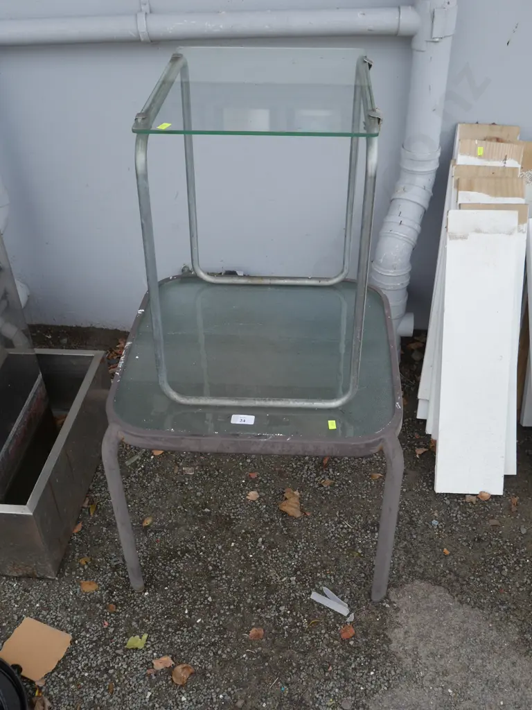 2 glass top side tables Image 1++