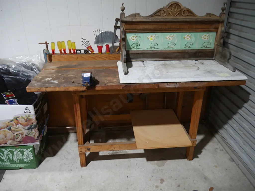 Work bench Image 1++