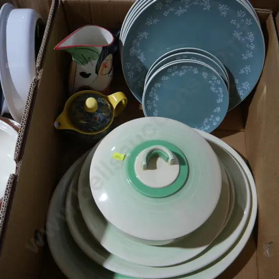 Jugs, dinner set etc