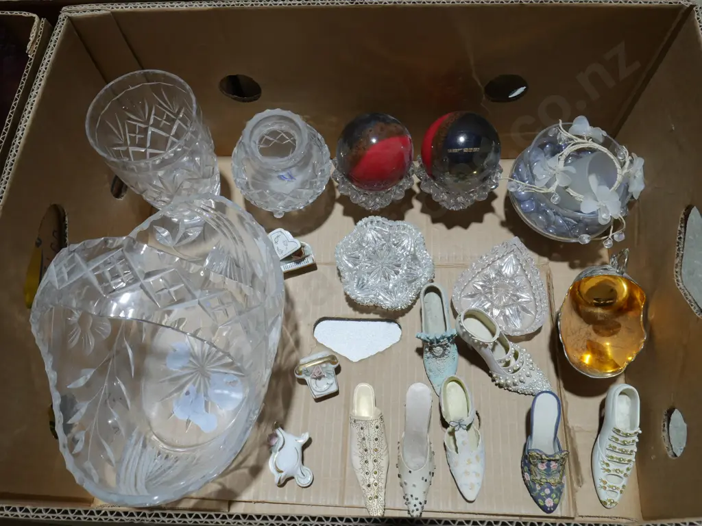 Crystal wear, ornaments etc Image 1++