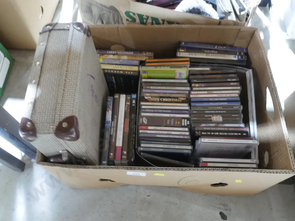 CDs, tapes etc Image 1++