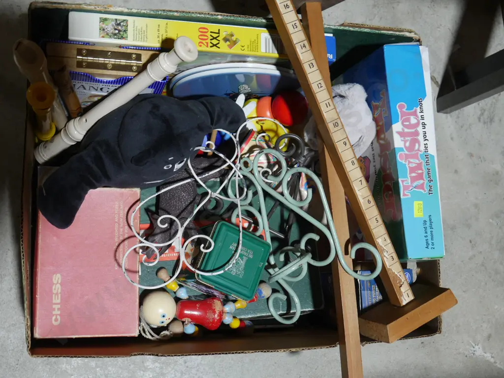 Box of toys, games etc Image 1++