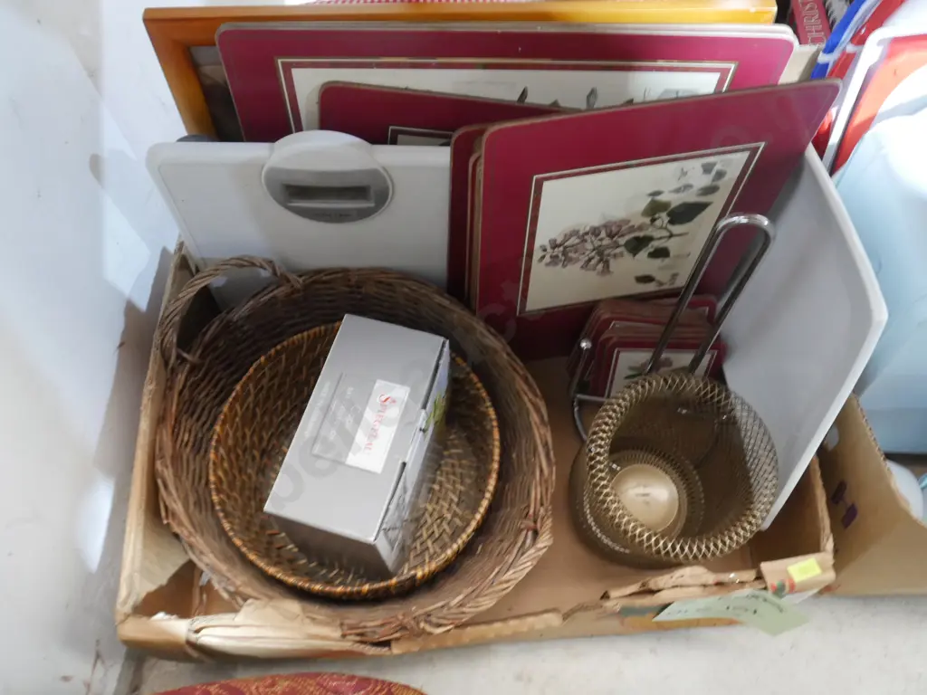 2 boxes of placemats, kitchen containers etc Image 1++