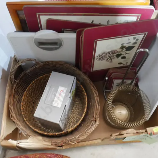 2 boxes of placemats, kitchen containers etc