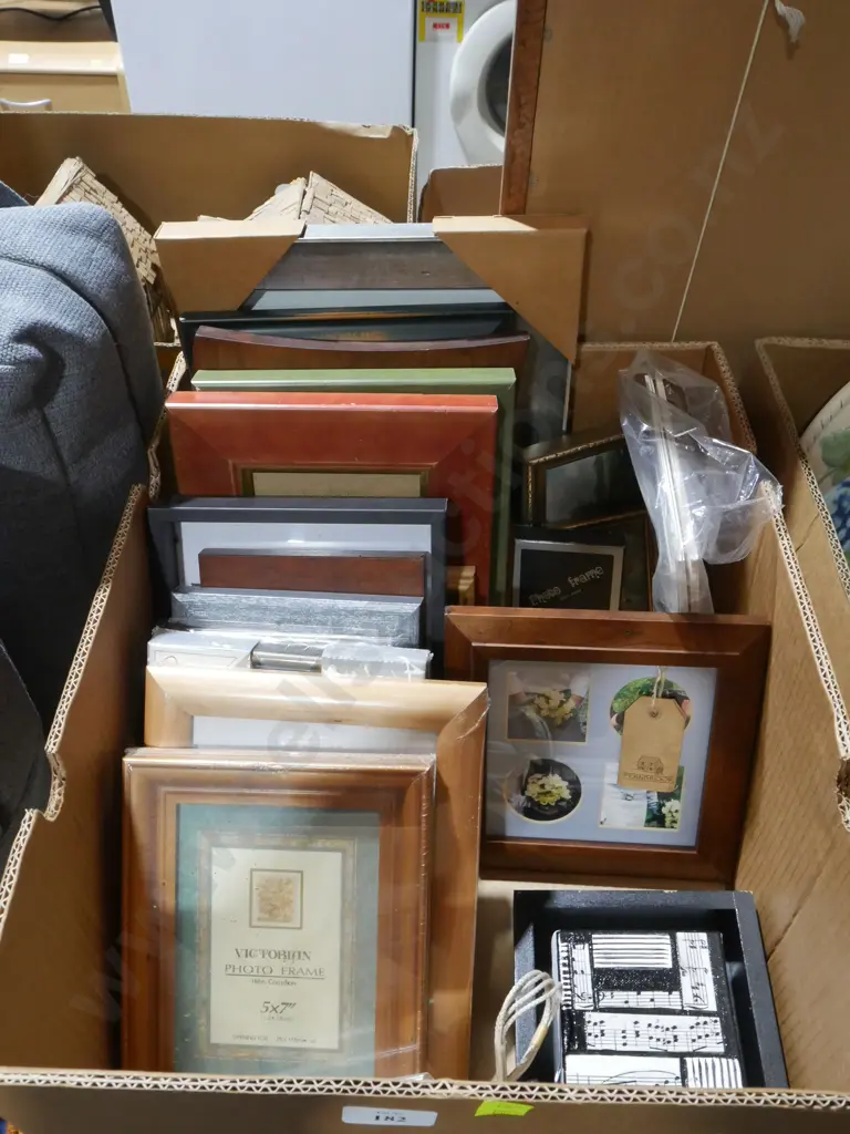 Picture frames Image 1++