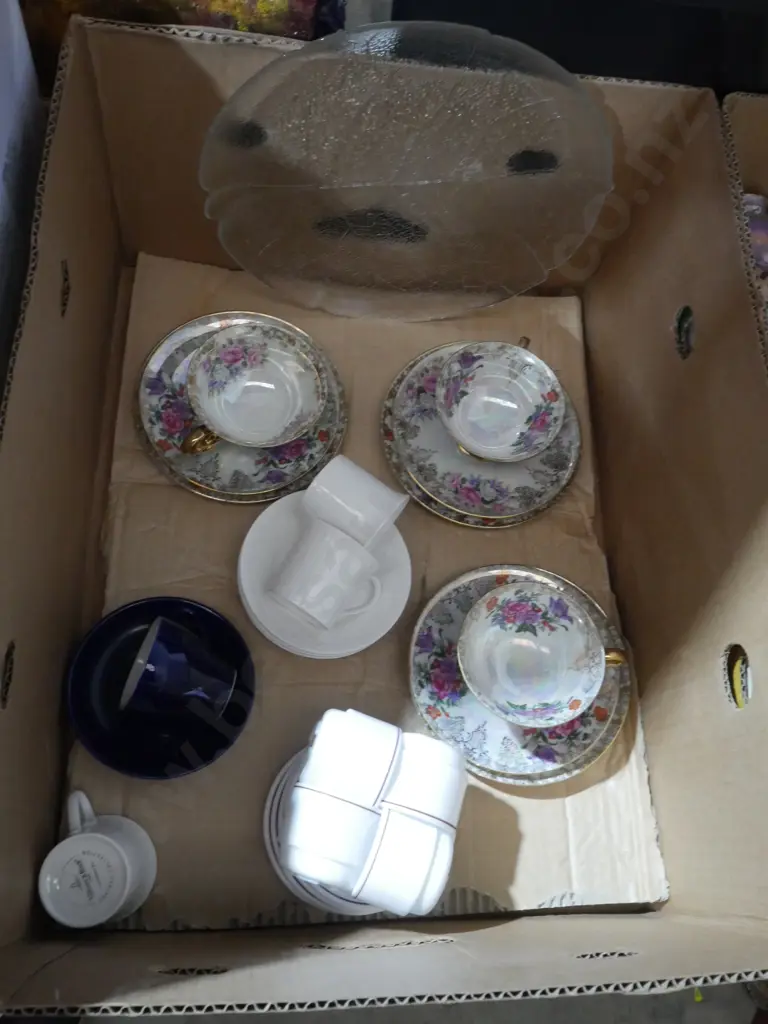 Trio's, cups and saucers Image 1++